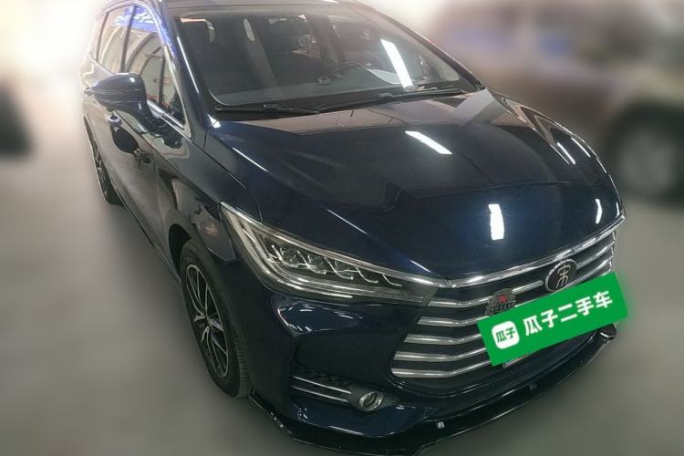Used BYD Song MAX 2017 1.5T Automatic Smart Connect Elite 7-Seater Front Right 45 Deg