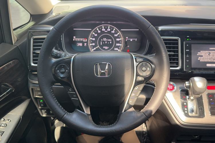 Used Honda Elysion 2016 2.4L Supreme Edition