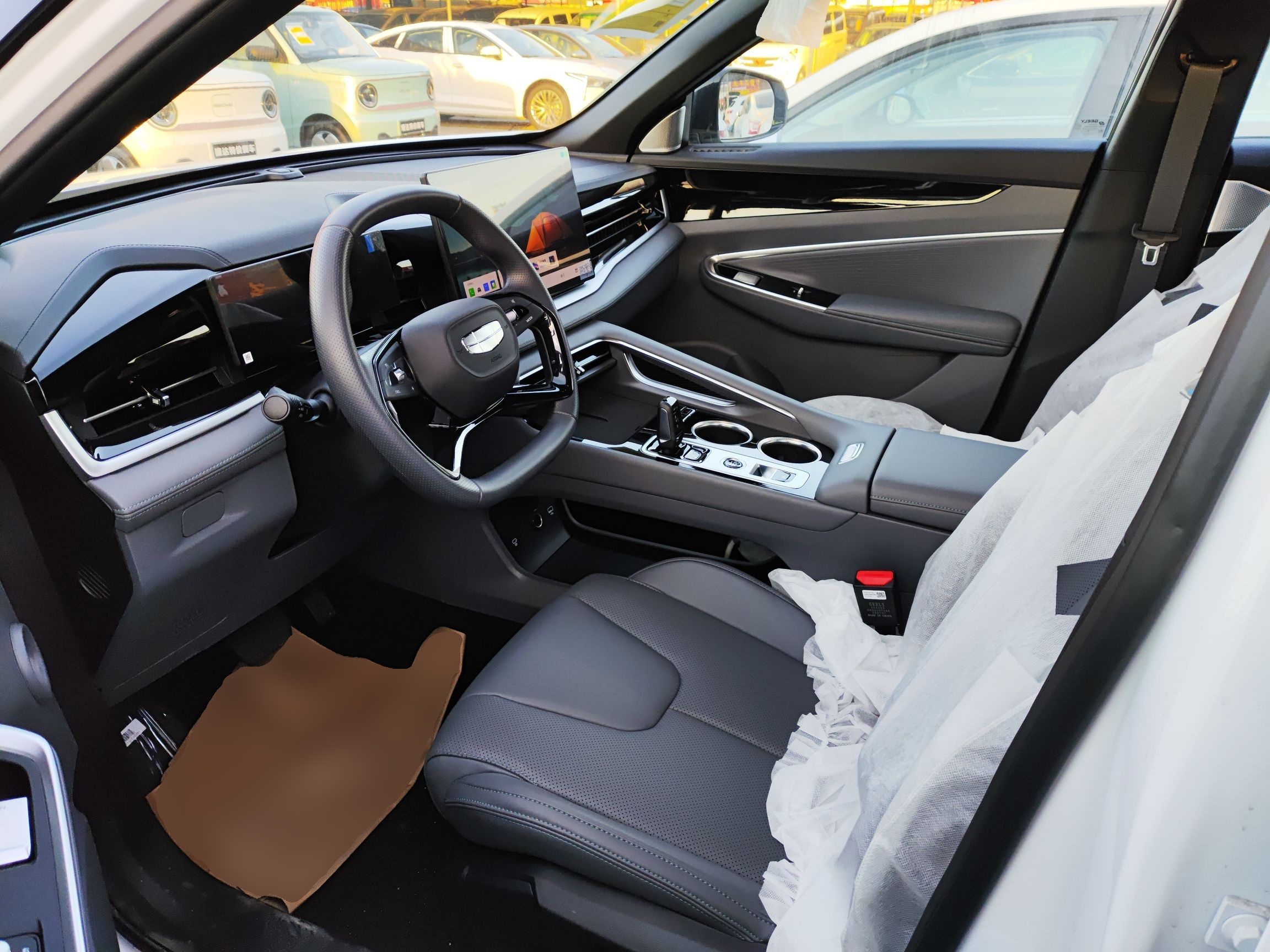 Переднее сиденье в автомобиле