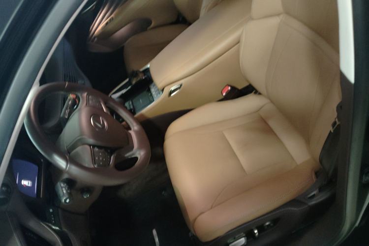 Used Lexus LS 2018 500h Excellence Edition China VI standard