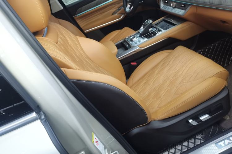 Used Tank 500 New Energy 2023 Hi4-T Right Front Seat