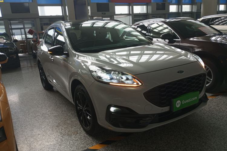 Used Ford Escape 2024 EcoBoost 245 Four-Wheel Drive ST-Line Pro Trim