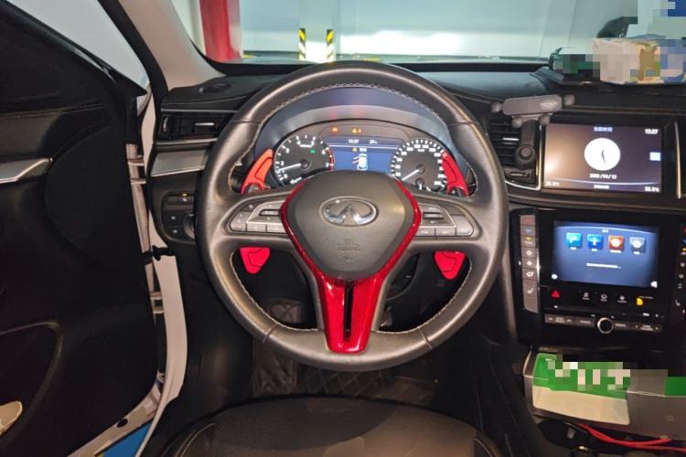 Used Infiniti QX50 2018 2.0T Two-Wheel Drive Fashion Edition Steering Wheel