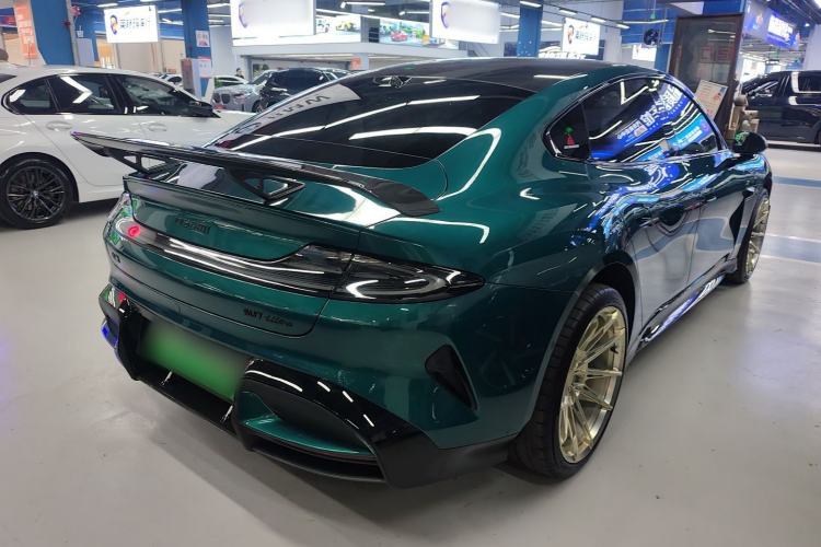 Used Xiaomi Auto SU7 Ultra 2025 Ultra Model Rear Right 45 Deg