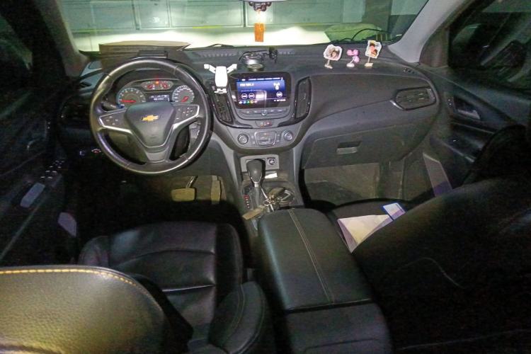 Used Chevrolet Equinox 2021 535T Chijie Edition Center Console