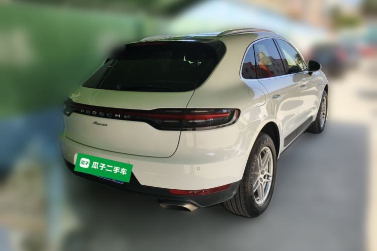 Used Porsche Macan 2018 Macan 2.0T Rear Right 45 Deg