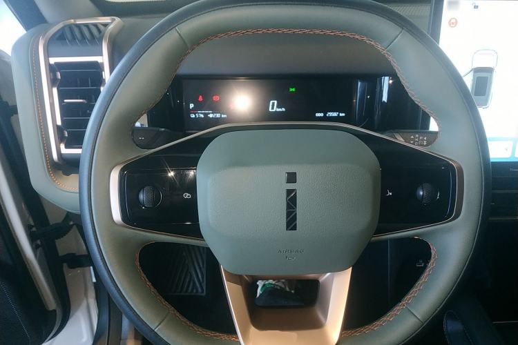 Used iCAR 03 2024 401km Two-Wheel Drive Standard Advanced Version Steering Wheel