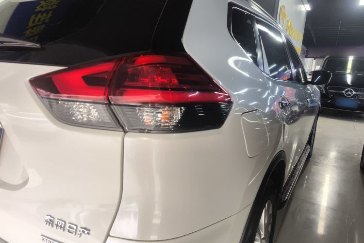 Used Nissan X-Trail 2019 2.0L CVT Smart Connect Comfort Edition 2WD
