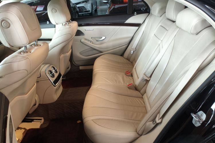 Used Mercedes-Benz S-Class 2019 S 320 L Left Rear Seat