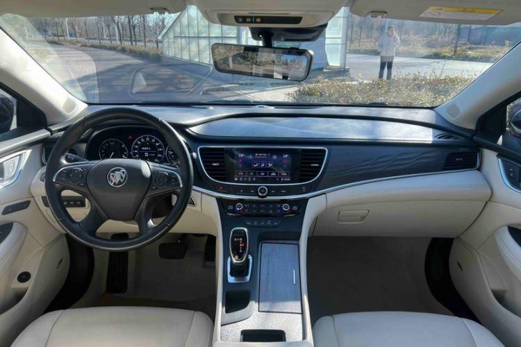 Used Buick LaCrosse 2022 Avenir Avia First Edition
