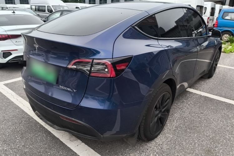 Used Tesla Model Y 2023 Rear-Wheel-Drive Version Rear Right 45 Deg