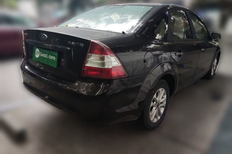 Used Ford Focus 2011 Sedan 1.8L Automatic Fashion Edition
