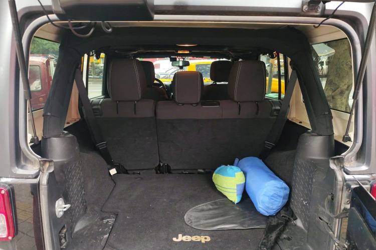 Used Jeep Wrangler 2015 2.8TD Sahara Four-Door Comfort Edition
