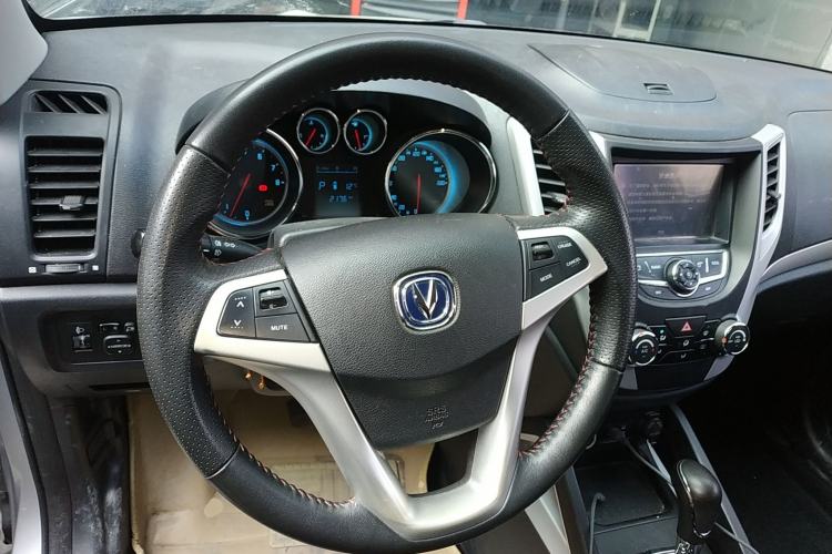 Used CHANGAN CS35 2015 1.6L Automatic Luxury Model China IV Standard
