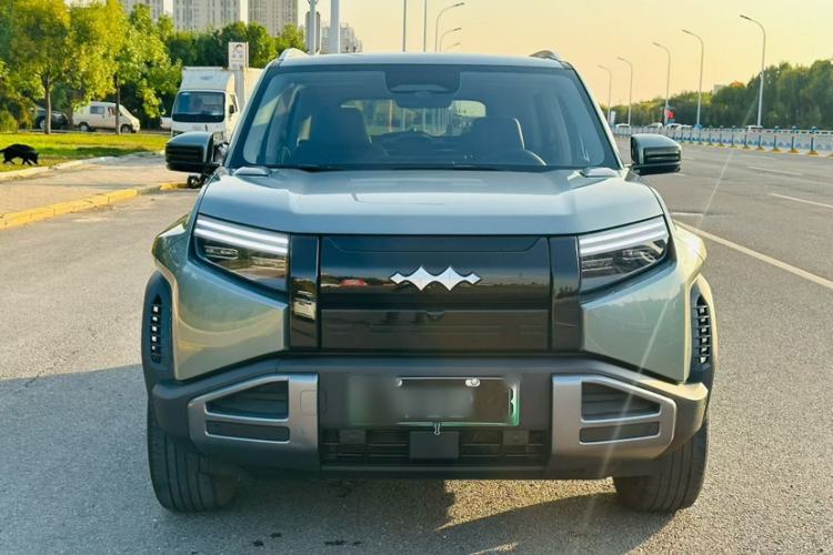 Used Formula Leopard Titanium 3 2025 501 km Range Rear-Wheel Drive Intelligent Driving Max Edition