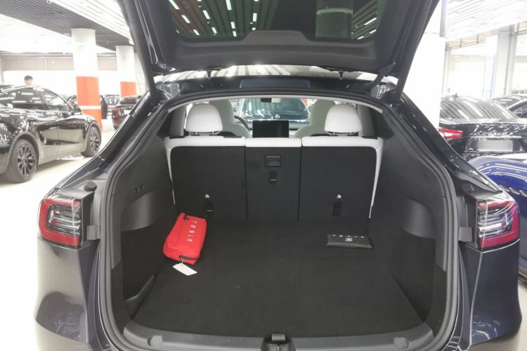 Used Tesla Model Y 2024 Rear-Wheel-Drive Version Trunk