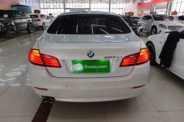 Used BMW 5 Series 2014 525Li Leading Model
