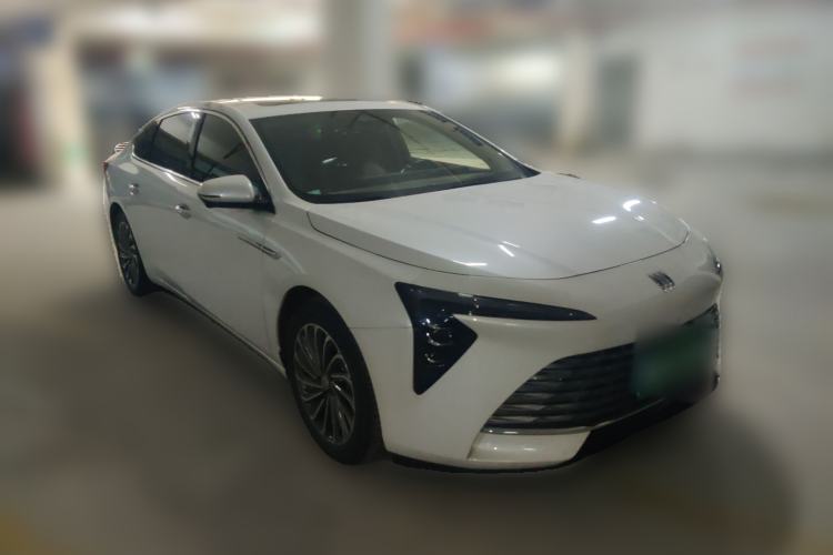 Used Buick LaCrosse 2023 28T Prestige Edition Front Right 45 Deg