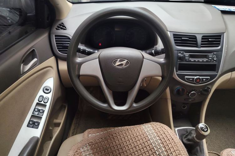 Used Hyundai Verna (older generation) 2010 Sedan 1.4L Manual Comfort GS