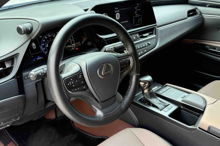 Used Lexus ES 2021 200 Excellence Edition