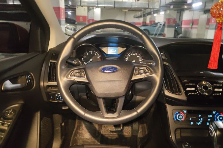 Used Ford Focus 2015 Hatchback 1.6L Automatic Fashion Edition