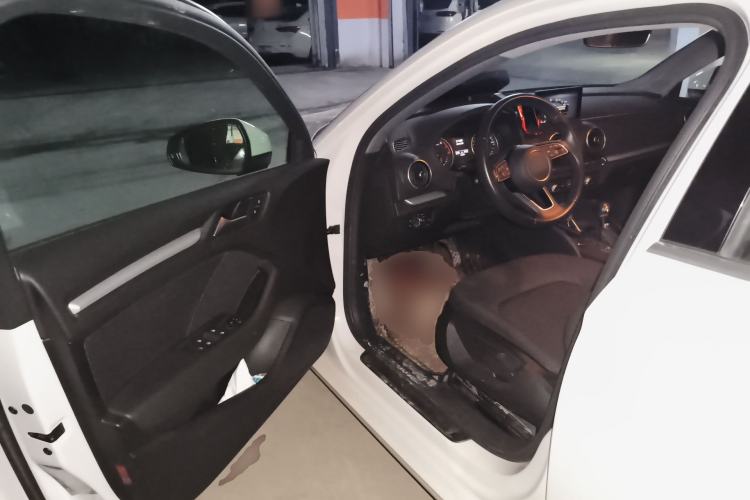 Used Audi A3 2019 Limousine 35 TFSI Ambition China VI Driver Seat