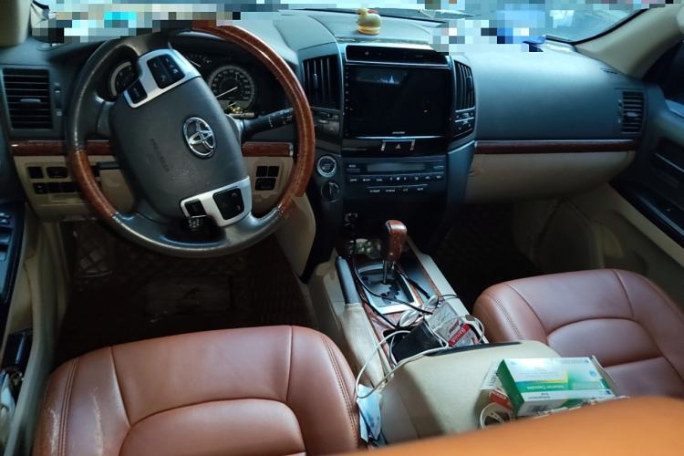 Used Toyota Land Cruiser 2015 4.0L V6 Middle East Limited Edition