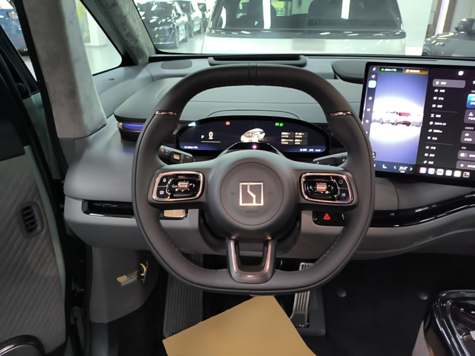 Zeekr MIX 2025 Long-Range Intelligent Driving Edition — снимка 15
