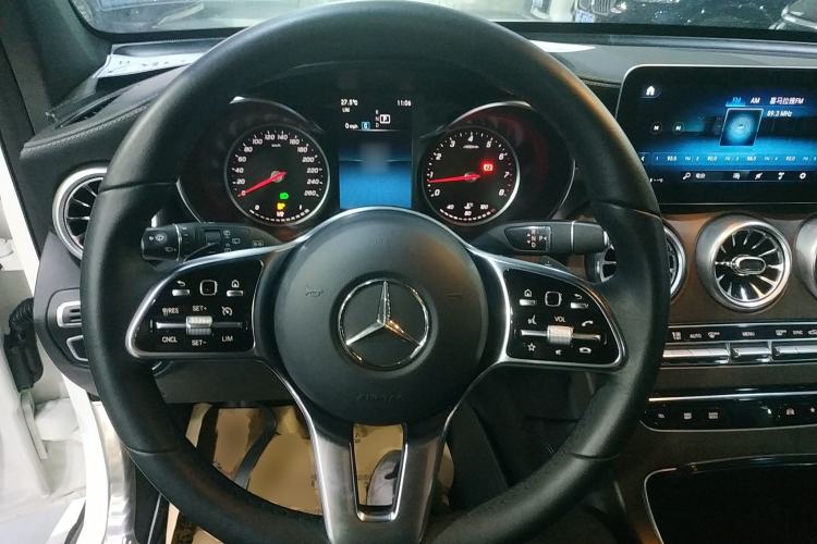 Used Mercedes-Benz GLC 2020 GLC 260 L 4MATIC Dynamic Model Steering Wheel