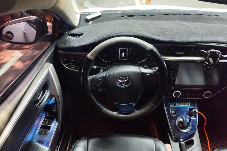 Used Toyota Corolla 2016 Dual-Engine 1.8L E-CVT Pioneer Edition