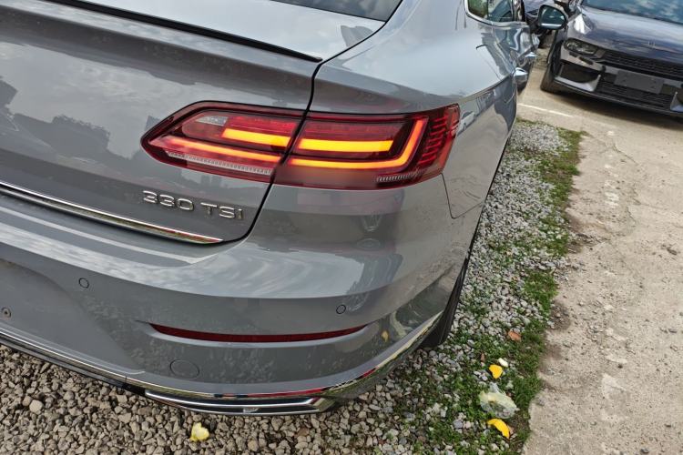 Used Volkswagen FAW-Volkswagen CC 2025 Model, Facelifted, 330TSI, Glamorous—Shared Edition Right Rear Taillight