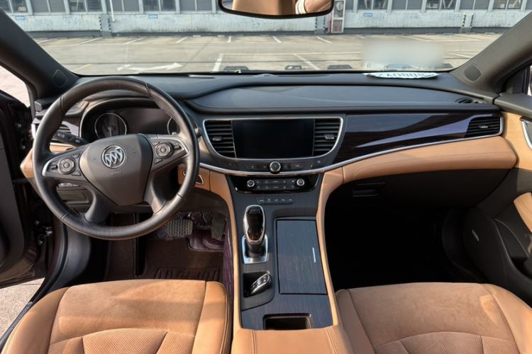 Used Buick LaCrosse 2018 28T Luxury Model