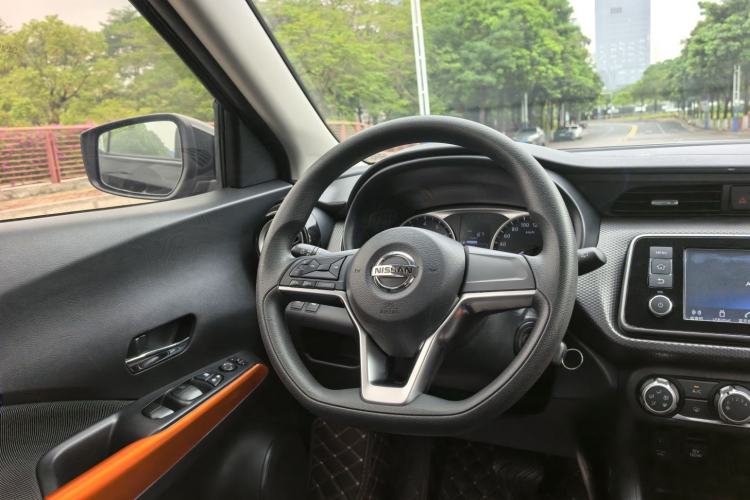 Used Nissan Kicks 2020 1.5L XL CVT Cool Enjoyment Edition Interior 3