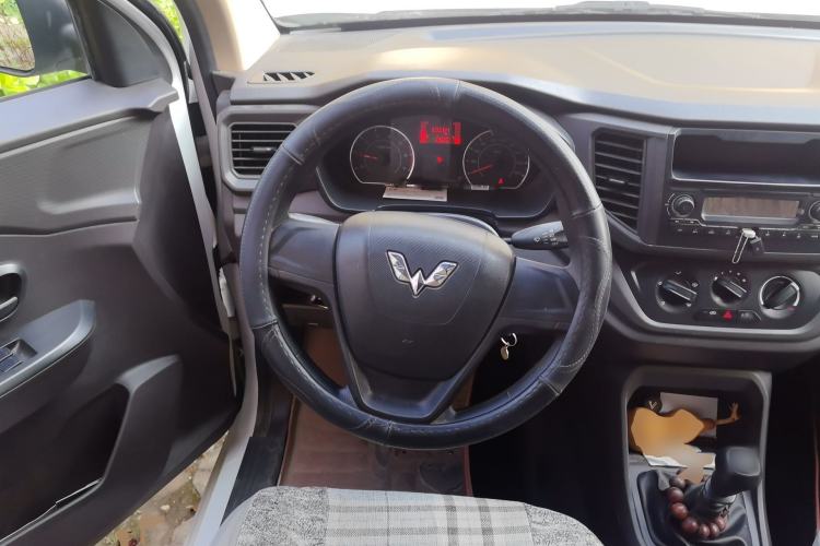 Used Wuling Hongguang V 2019 1.5L Jingqu Version China VI LAR