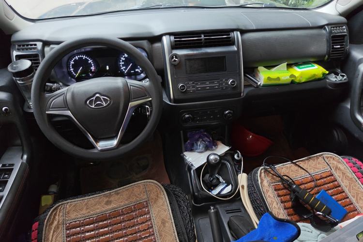 Used CHANGAN OSHAN X70A 2019 1.5L Manual Comfort Model China VI Standard Center Console