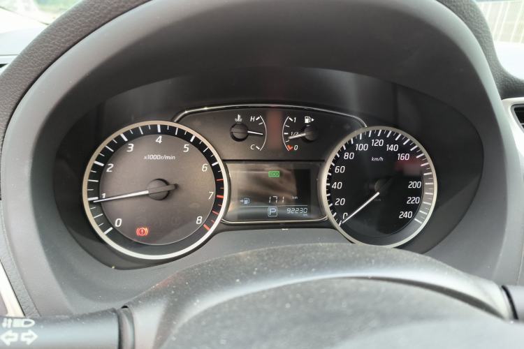 Used Nissan Sylphy 2019 1.6XV CVT Smart Connect Luxury Edition China V Standard Instrument Cluster