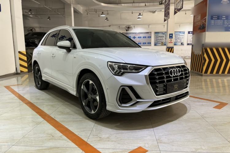 Used Audi Q3 2022 35 TFSI Fashion Dynamic Model
