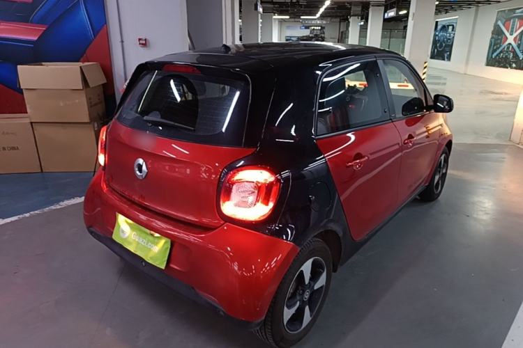 Used smart forfour 2018 0.9T 66 kW Fashion Edition