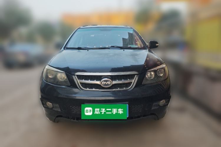 Used BYD S6 2014 2.0L Manual Luxury 5-Seater