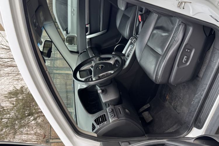 Used Chevrolet Captiva 2011 2.4 AT 7-Seater Luxury Navigation Edition
