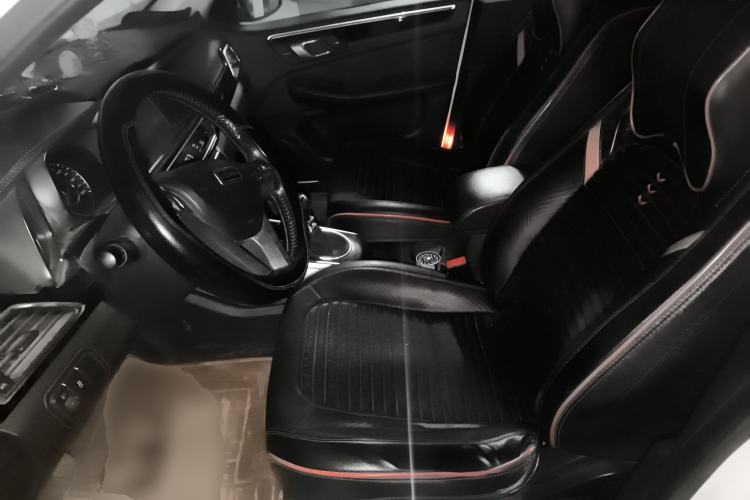 Used Zotye Domy X5 2015 1.5T Manual Luxury Version China IV Standard