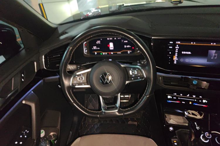 Used Volkswagen Tayron 2020 380TSI All-Wheel Drive R-Line Connected Version
