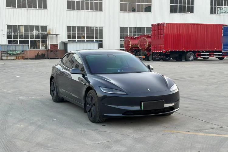 Used Tesla Model 3 2025 Rear-Wheel-Drive Version