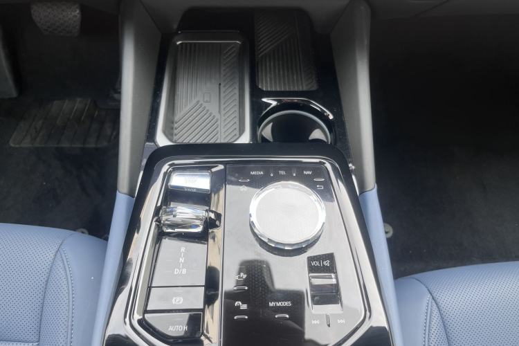 Used BMW i5 2024 eDrive 35L Luxury Model with M Sport Package