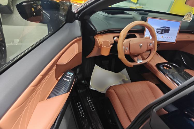 Used Deepal S07 2025 215Max Huawei Qiankun Intelligent Driving ADS SE Range-Extended Version Driver Seat