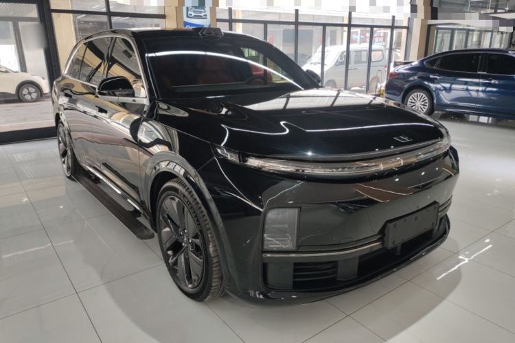 Used Li Auto L7 2024 MAX Model Front Right 45 Deg