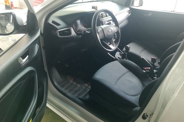 Used Hyundai Verna (older generation) 2020 1.4L Manual GL Refreshed Edition Driver Seat