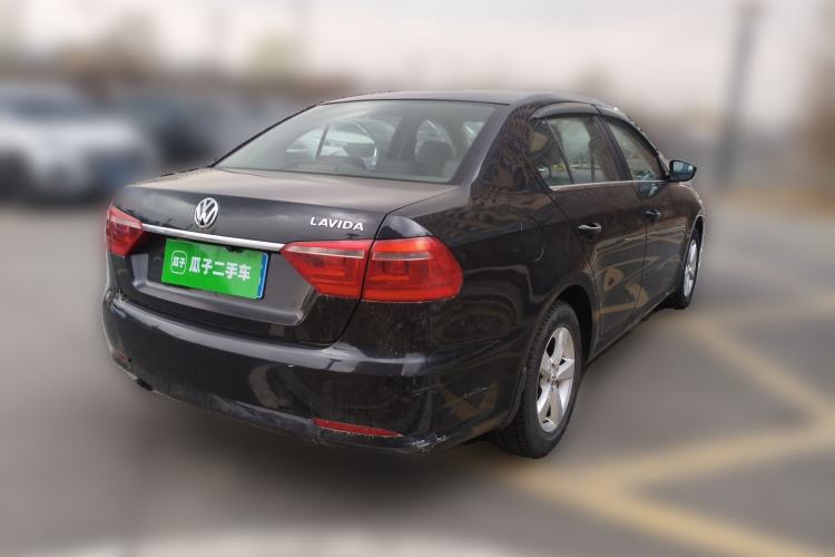 Used Volkswagen Lavida 2013 Revised Classic 1.6L Manual Fashion Edition
