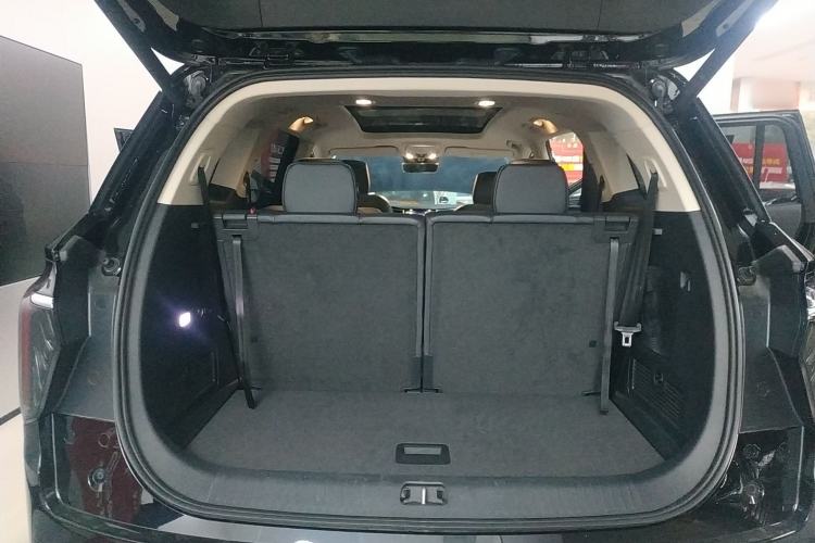 Used Hongqi HS7 2023 2.0T Automatic All-Wheel Drive Flagship Edition Six Seats