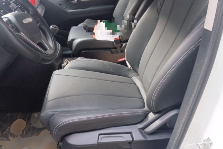 Used SAIC MAXUS G10 2023 2.0T Manual Multi-Function Version Diesel 7 Seats
